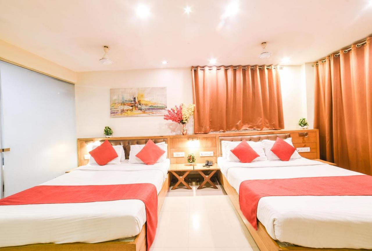 Hotel Grandeur-Near Mumbai International Airport Exterior photo