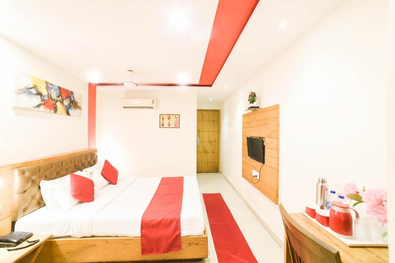 Hotel Grandeur-Near Mumbai International Airport Exterior photo
